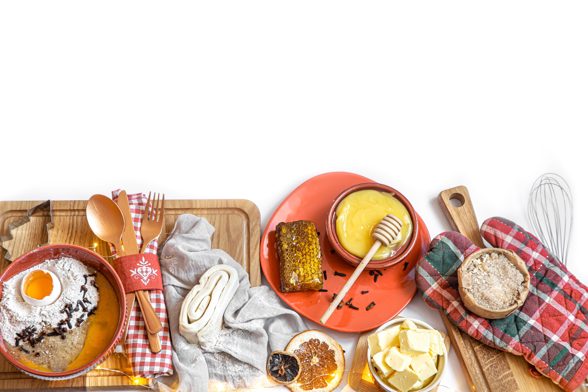 Workshop table with utensils and finished dish